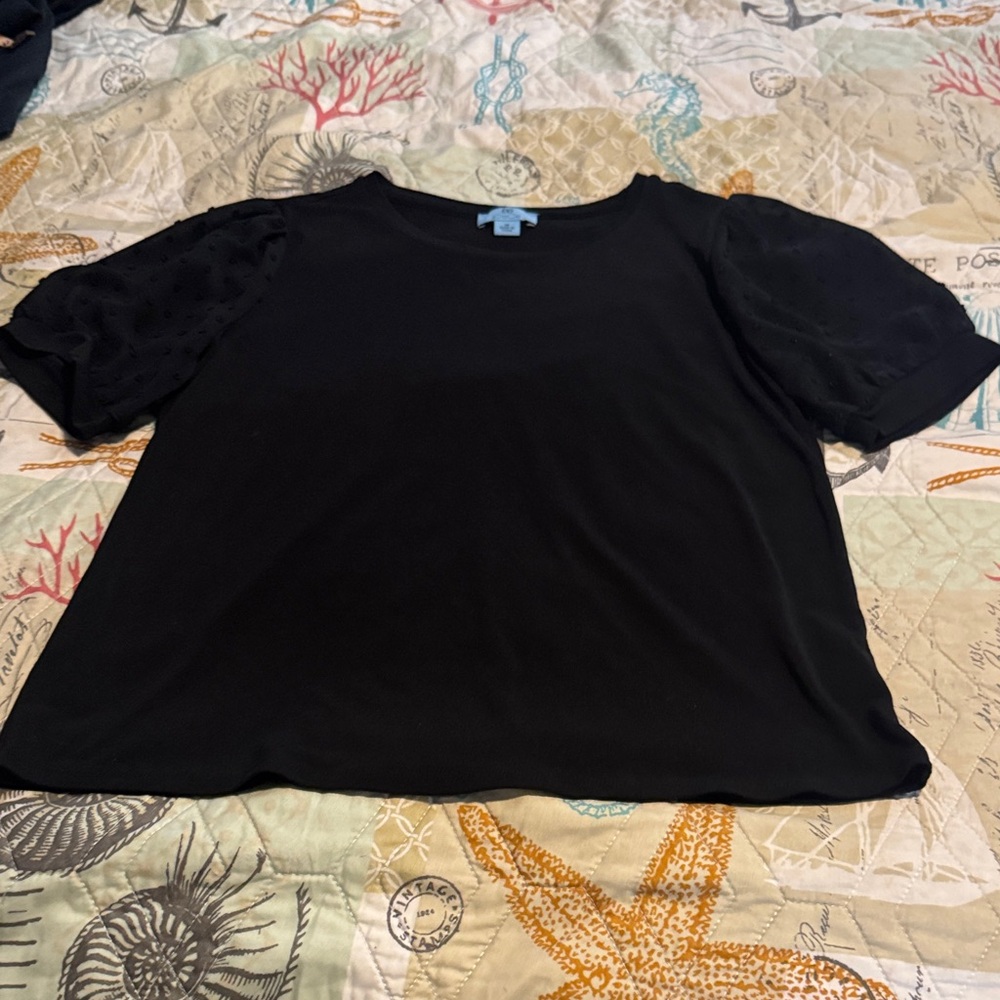 CeCe Black Short Sleeve Puff-Sleeve Tee